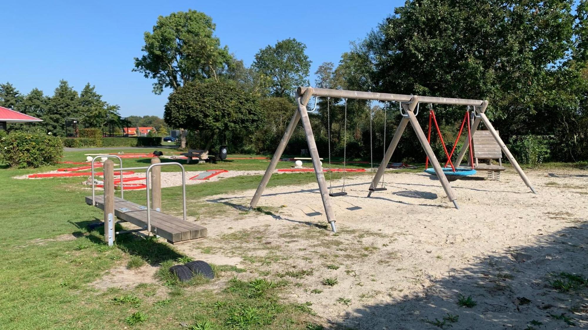 'T Paviljoenhus Bij Sneekermeer Offingawier Экстерьер фото