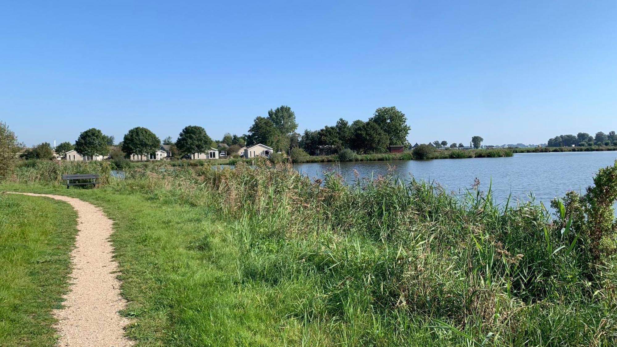 'T Paviljoenhus Bij Sneekermeer Offingawier Экстерьер фото