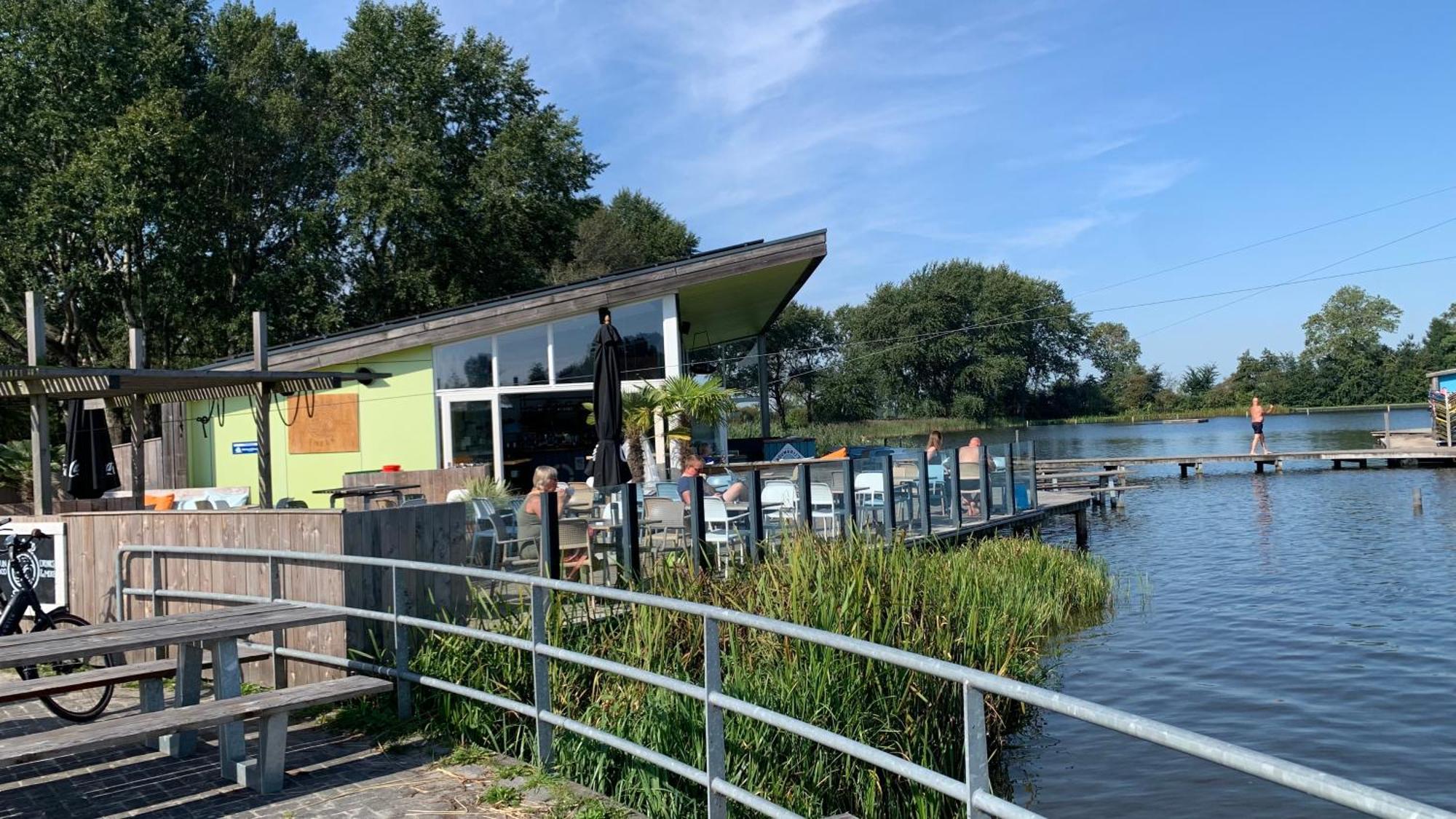 'T Paviljoenhus Bij Sneekermeer Offingawier Экстерьер фото